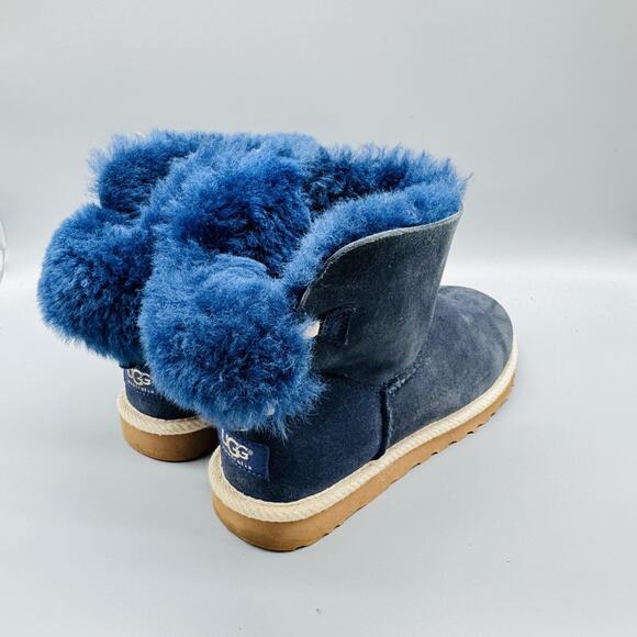 UGG Boots Womens 6 Blue Suede Sheepskin Fur Lined Ankle Australia - Picture 9 of 12